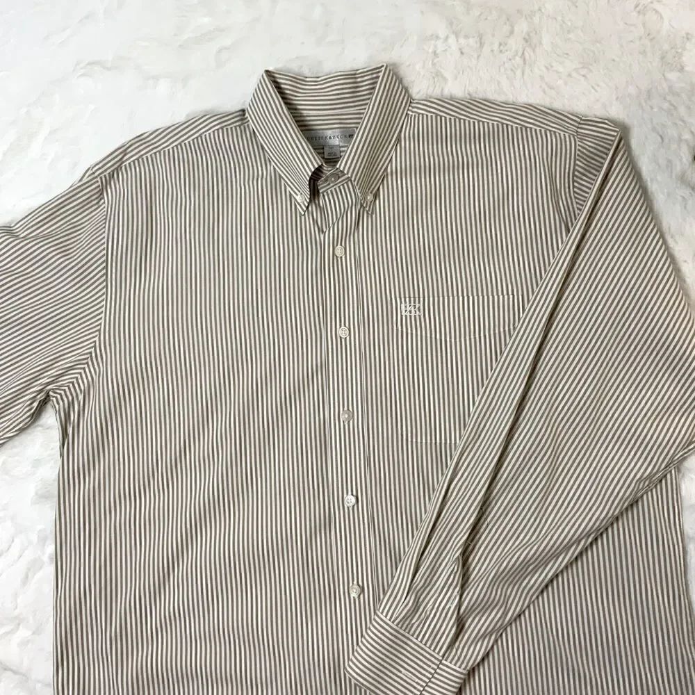 Men’s Cutter & Buck dress shirt